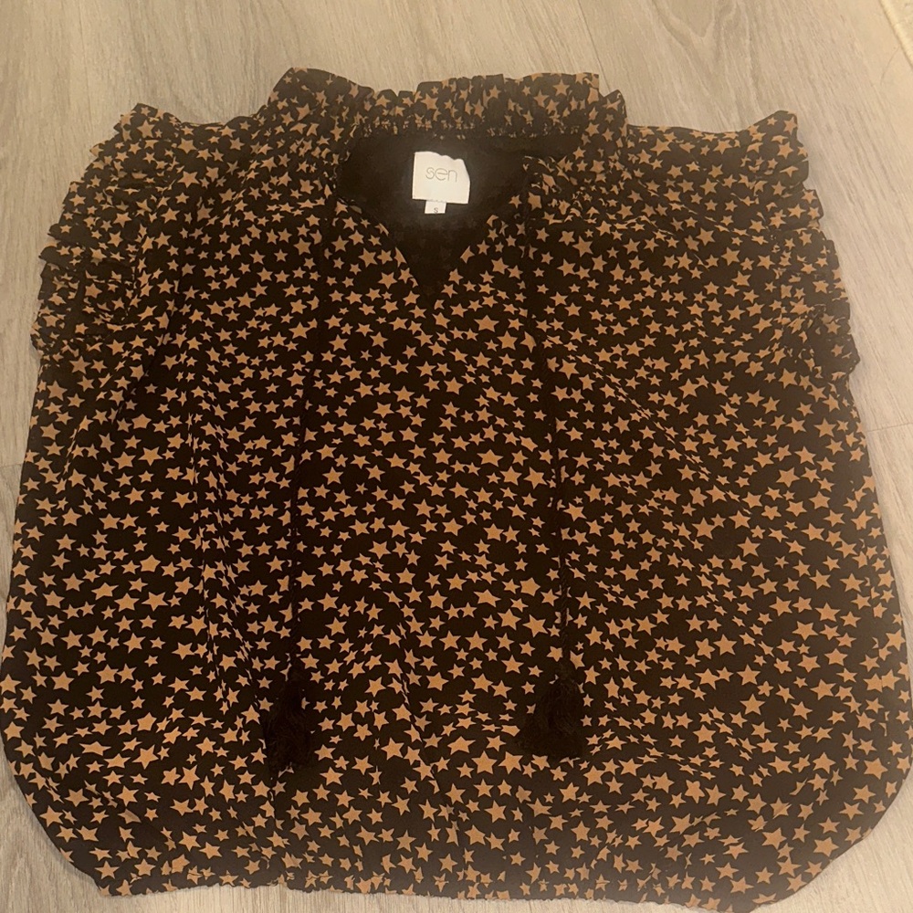 SGN Black and Tan Star Print Blouse